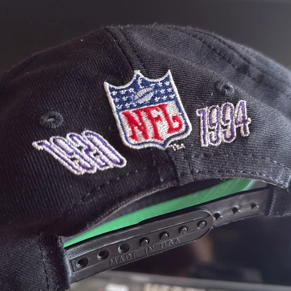 NFL 1994 Black Snapback Cap - Picture 2 of 4